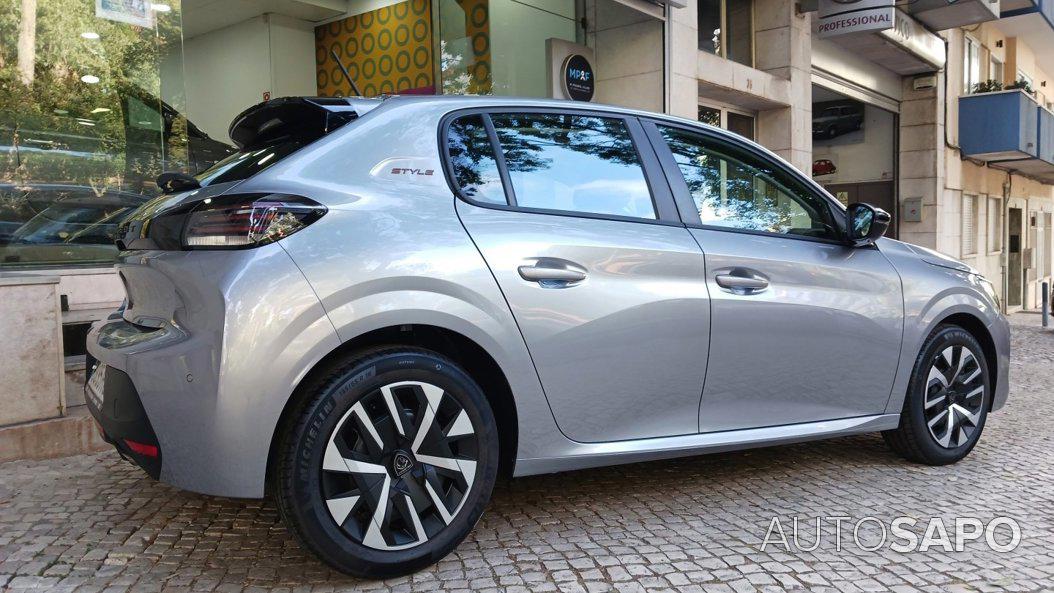 Peugeot 208 1.2 PureTech Style de 2025