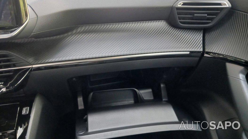 Peugeot 2008 1.2 PureTech Allure Pack de 2025