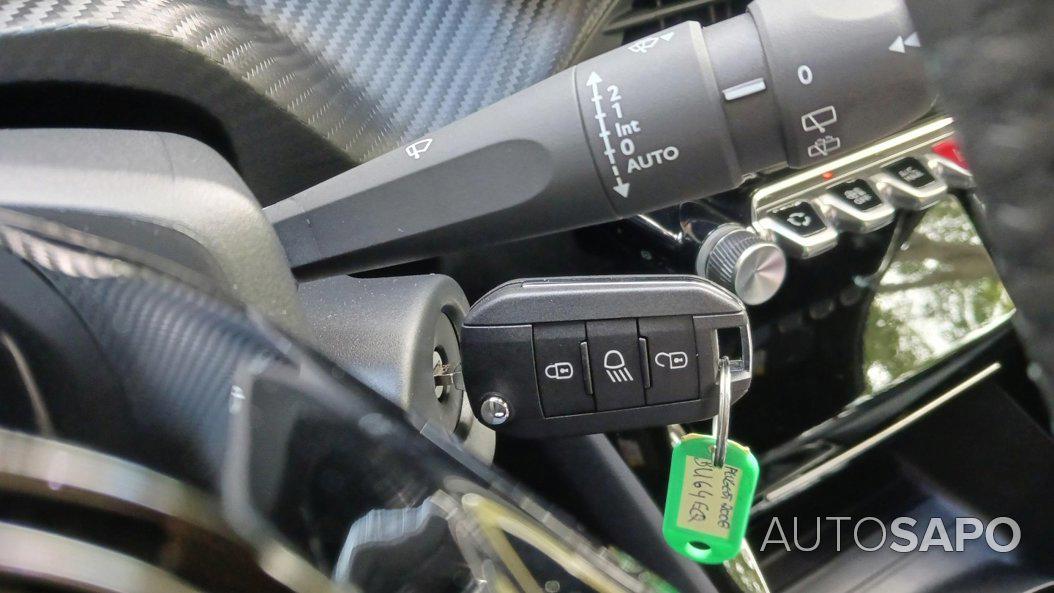 Peugeot 2008 1.2 PureTech Allure Pack de 2025