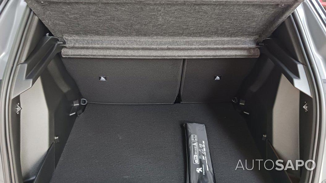 Peugeot 2008 1.2 PureTech Allure Pack de 2025