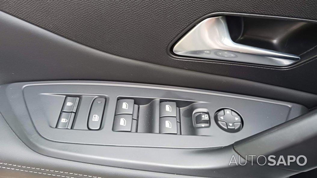 Peugeot 308 1.2 PureTech Allure Pack de 2025