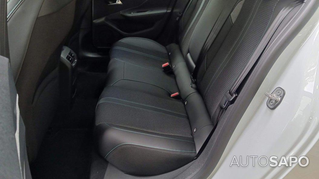 Peugeot 308 1.2 PureTech Allure Pack de 2025