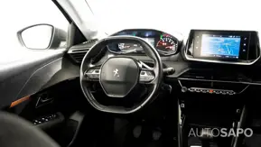 Peugeot 208 de 2021