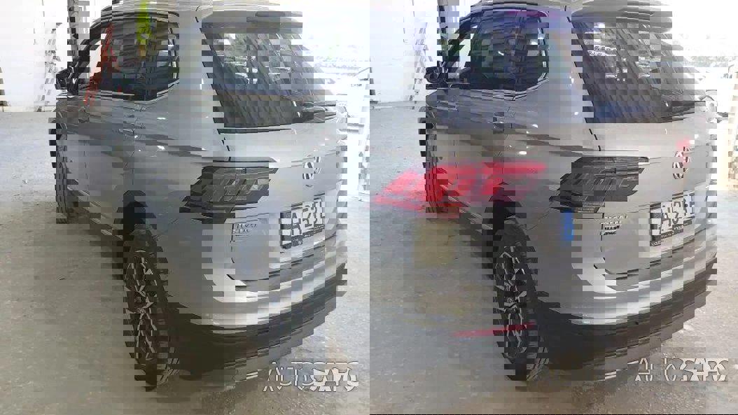 Volkswagen Tiguan 2.0 TDI Confortline DSG de 2021