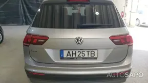 Volkswagen Tiguan 2.0 TDI Confortline DSG de 2021