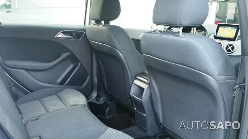 Mercedes-Benz Classe B 180 d Style Aut. de 2015