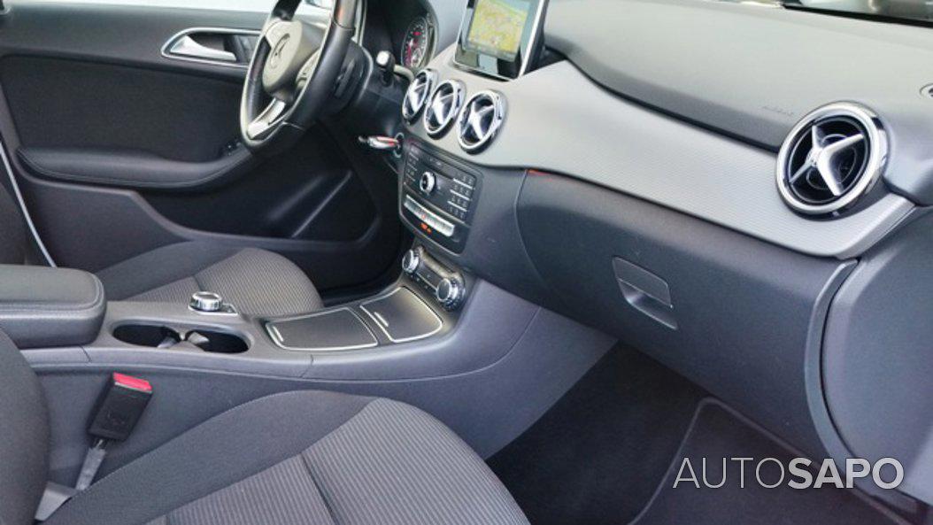 Mercedes-Benz Classe B 180 d Style Aut. de 2015