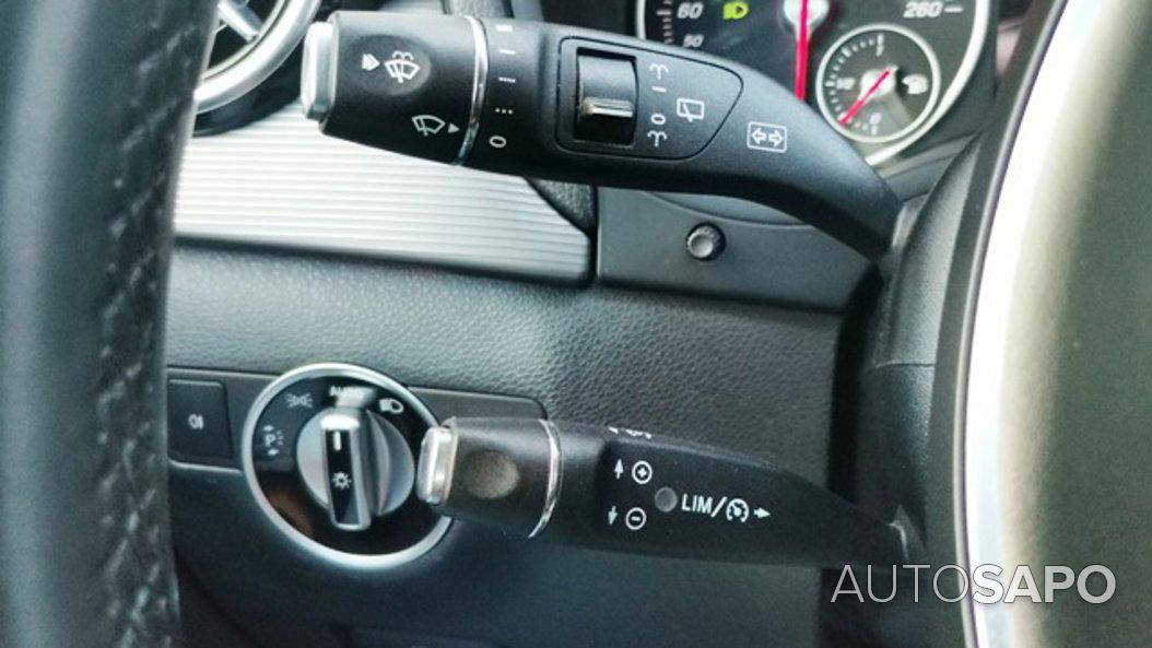 Mercedes-Benz Classe B 180 d Style Aut. de 2015