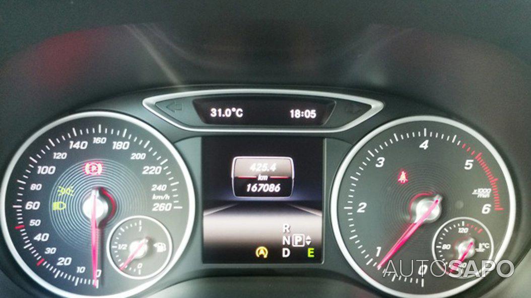 Mercedes-Benz Classe B 180 d Style Aut. de 2015