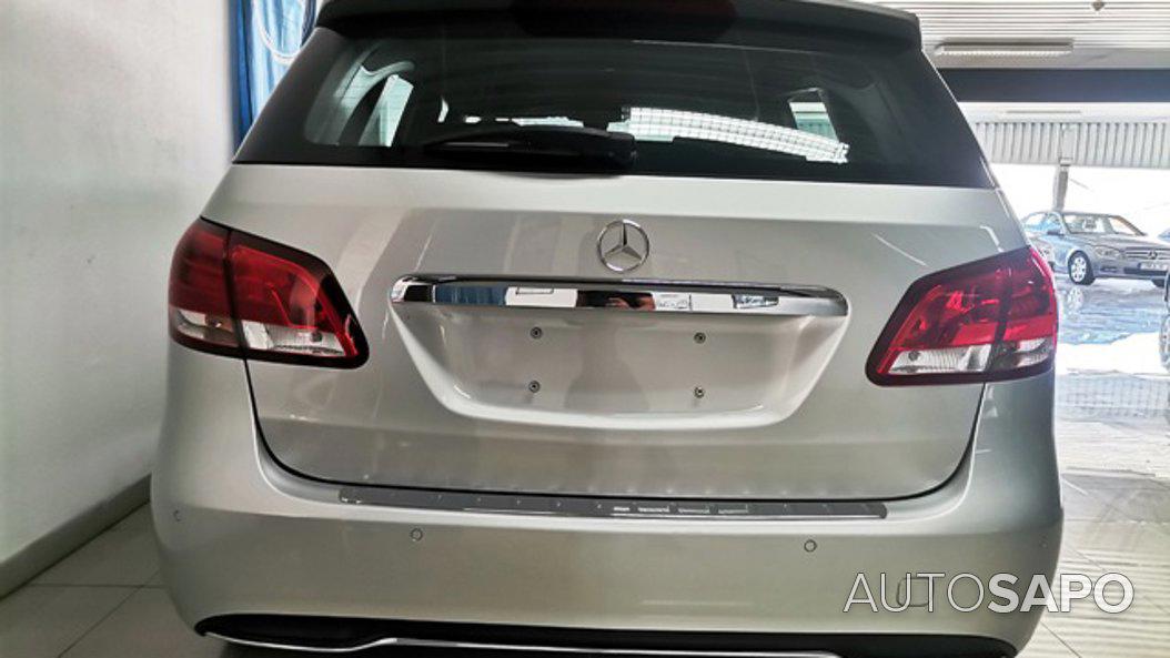 Mercedes-Benz Classe B 180 d Style Aut. de 2015