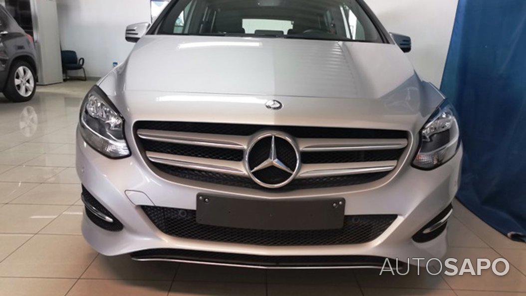 Mercedes-Benz Classe B 180 d Style Aut. de 2015