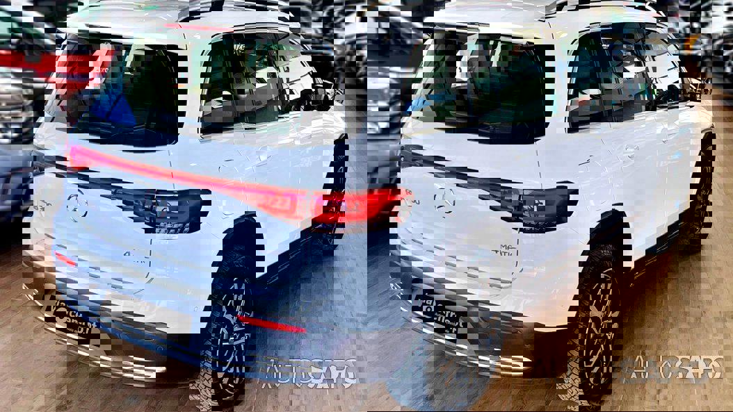 Mercedes-Benz EQB de 2024