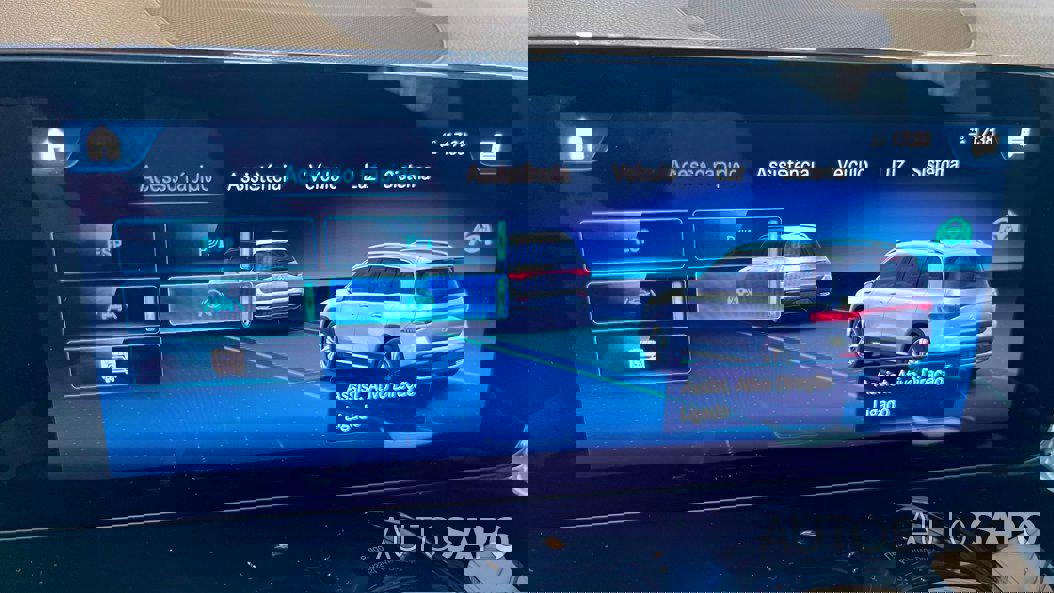 Mercedes-Benz EQB de 2024