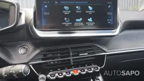 Peugeot 208 1.2 PureTech Allure de 2021