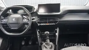 Peugeot 208 1.2 PureTech Allure de 2021
