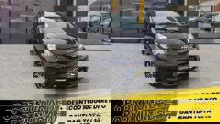 Toyota Aygo 1.0 Plus Sport Pack de 2012