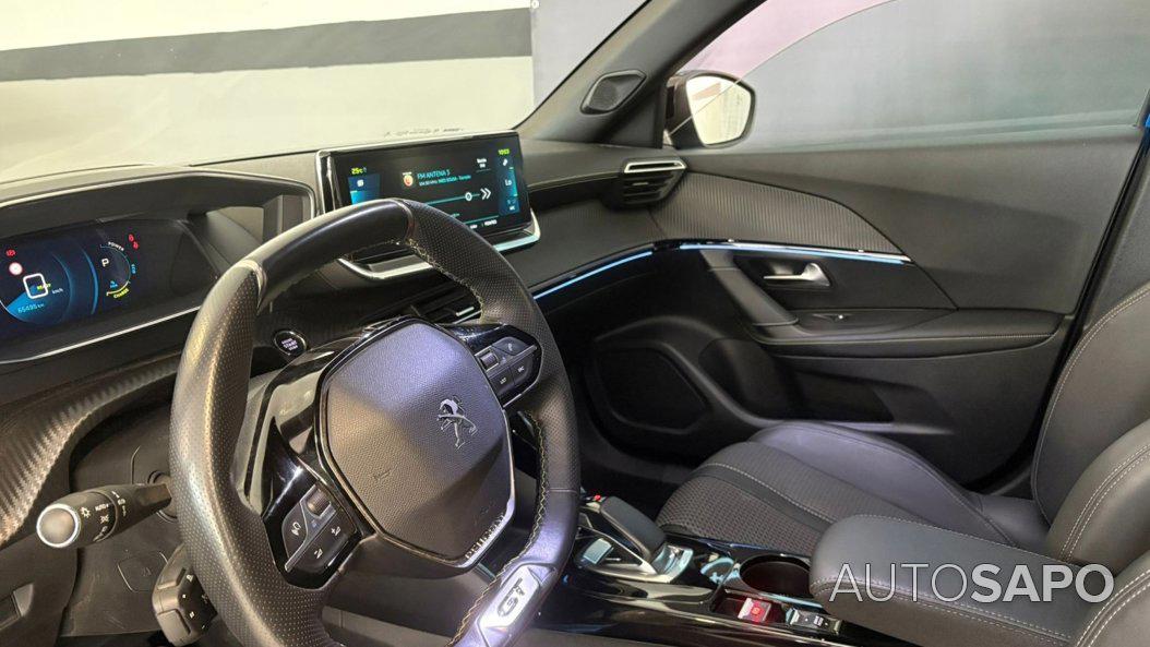 Peugeot e-2008 de 2021