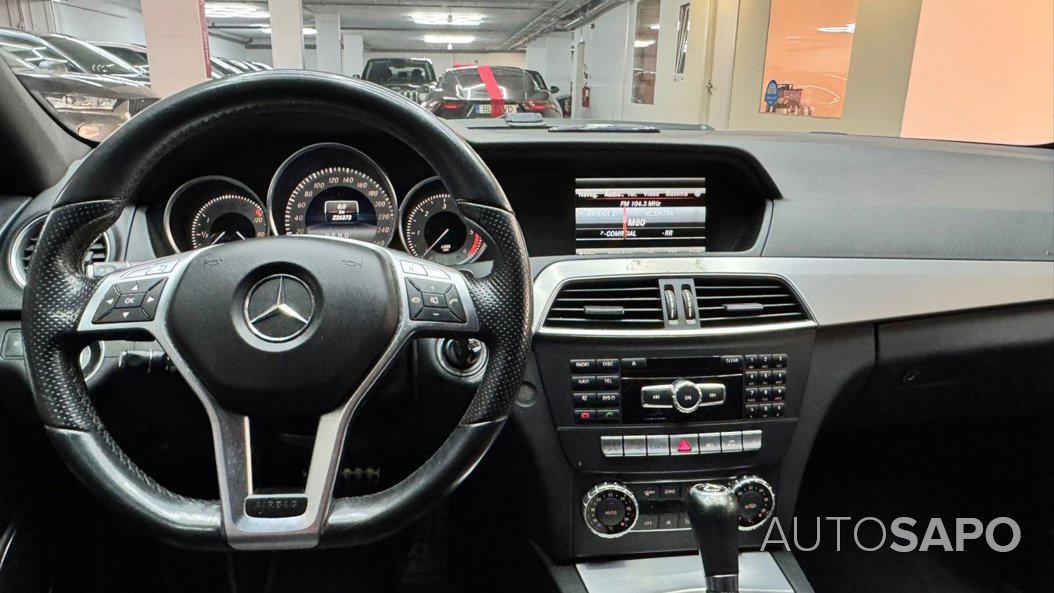 Mercedes-Benz Classe C 250 BlueTEC AMG Line Aut. de 2014