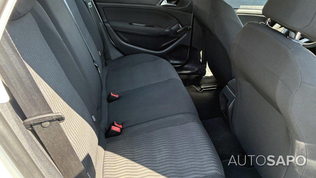 Peugeot 308 1.6 BlueHDi Active de 2014