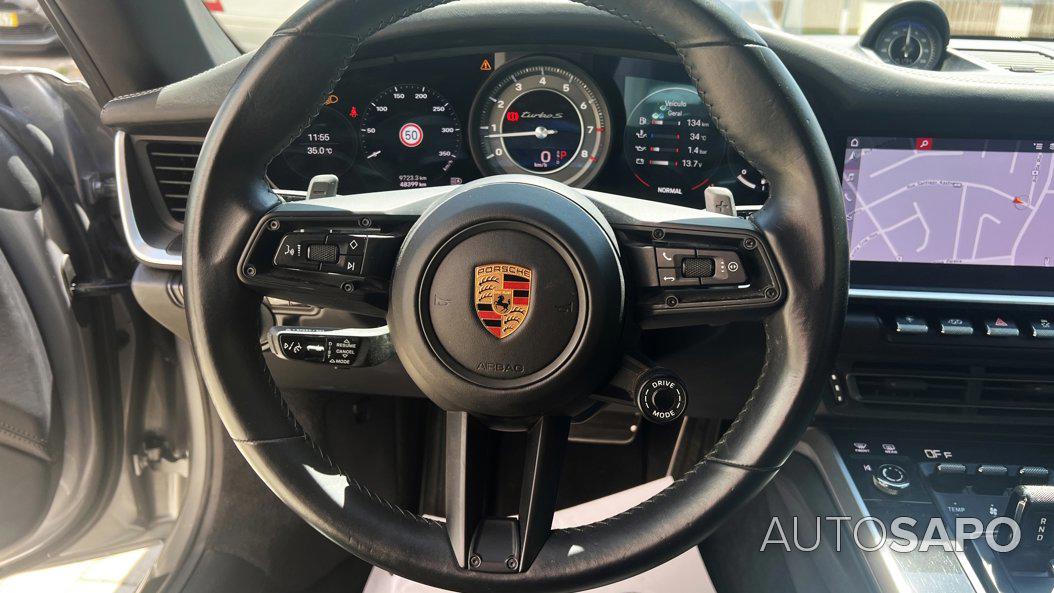 Porsche 911 Turbo S Cabriolet de 2020