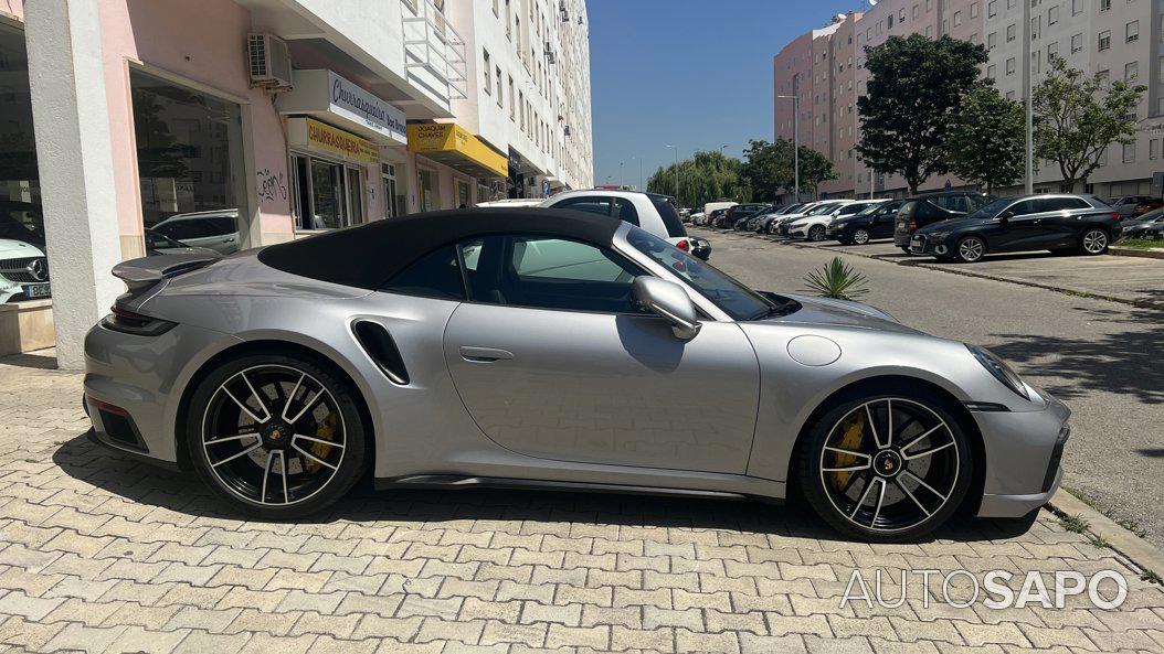 Porsche 911 Turbo S Cabriolet de 2020
