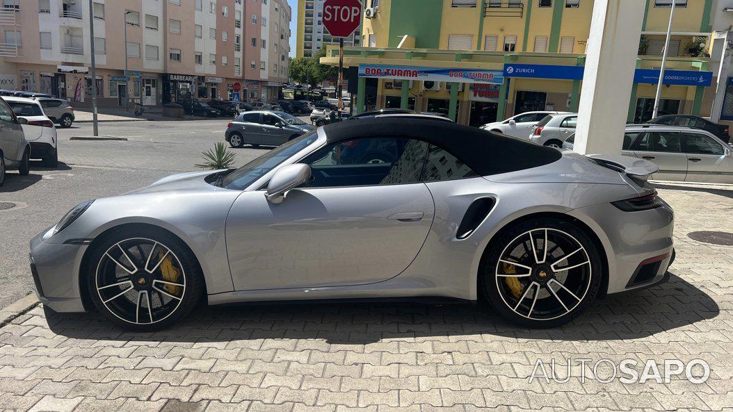 Porsche 911 Turbo S Cabriolet de 2020