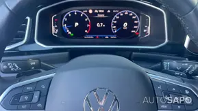 Volkswagen T-Roc 1.5 TSI R-Line DSG de 2024