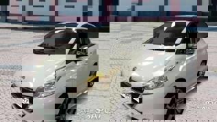 Peugeot 208 de 2015