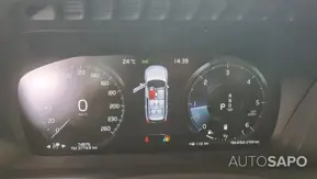 Volvo XC90 2.0 B5 Momentum Plus AWD de 2020