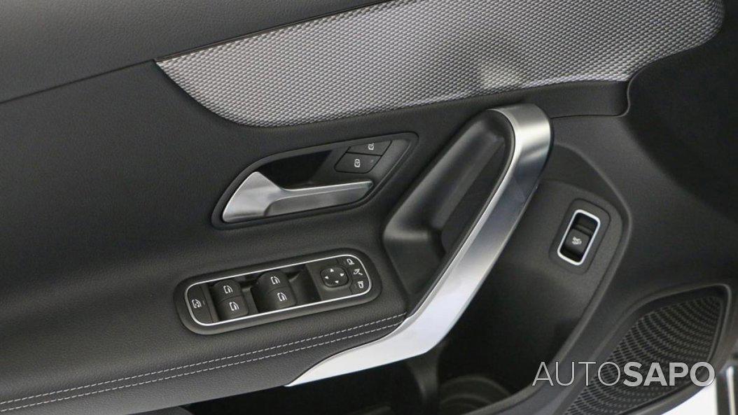 Mercedes-Benz Classe A 180 d Progressive Aut. de 2019
