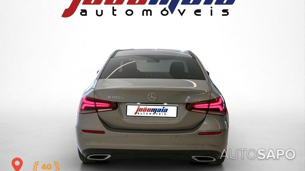 Mercedes-Benz Classe A 180 d Progressive Aut. de 2019