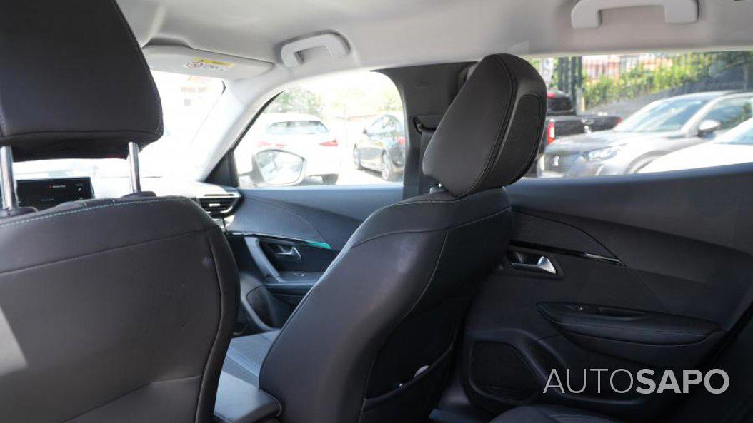 Peugeot 2008 1.2 PureTech Allure Pack de 2021