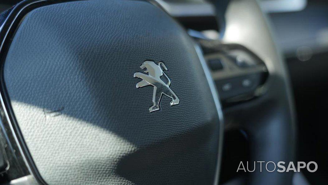 Peugeot 2008 1.2 PureTech Active Pack de 2021