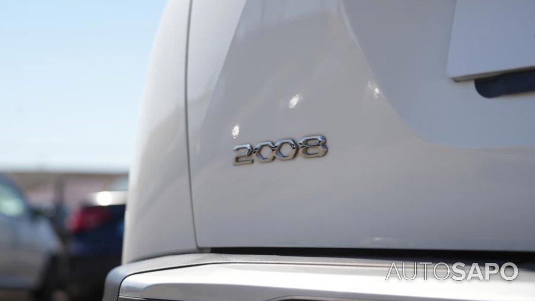 Peugeot 2008 1.2 PureTech Active Pack de 2021