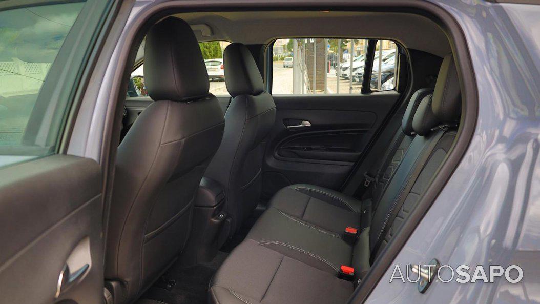 Jeep Avenger 1.2 GSE T3 Altitude de 2025