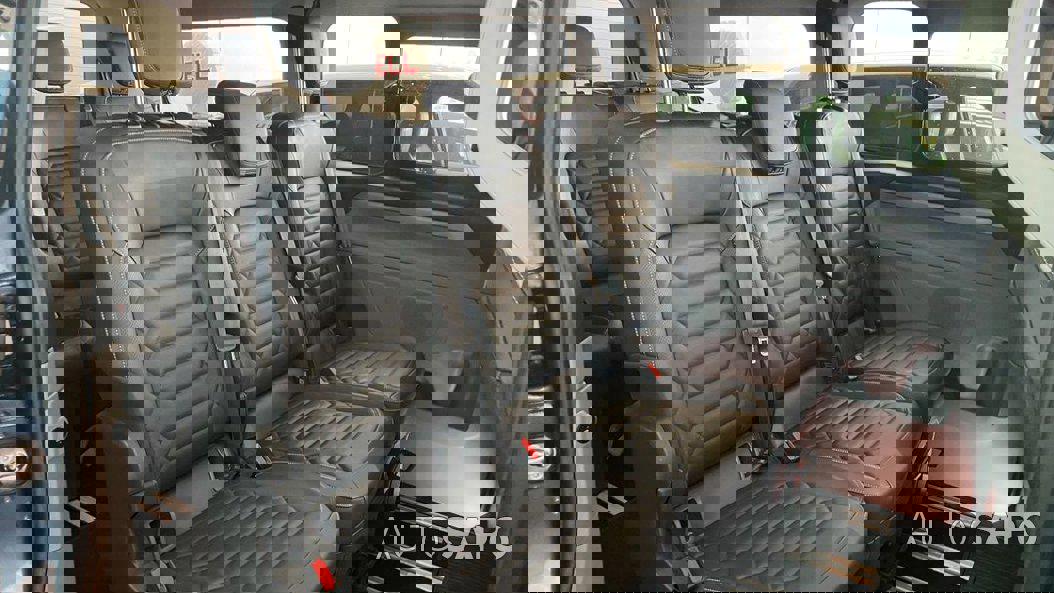 Ford Tourneo Custom de 2024