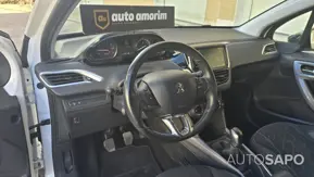Peugeot 2008 1.2 PureTech Style de 2017