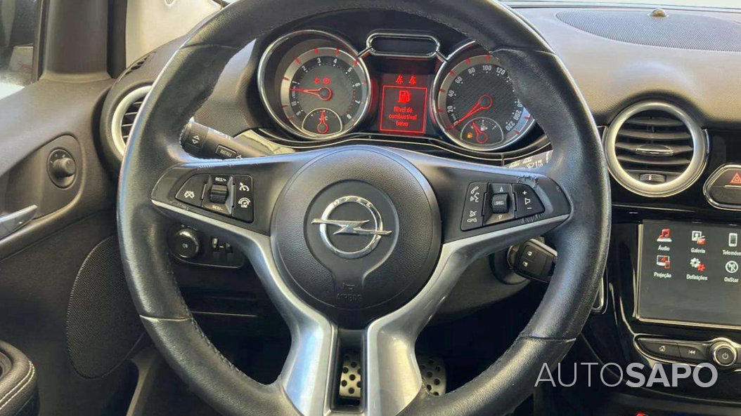 Opel Adam 1.0 T Rocks de 2017