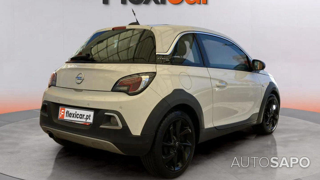 Opel Adam 1.0 T Rocks de 2017