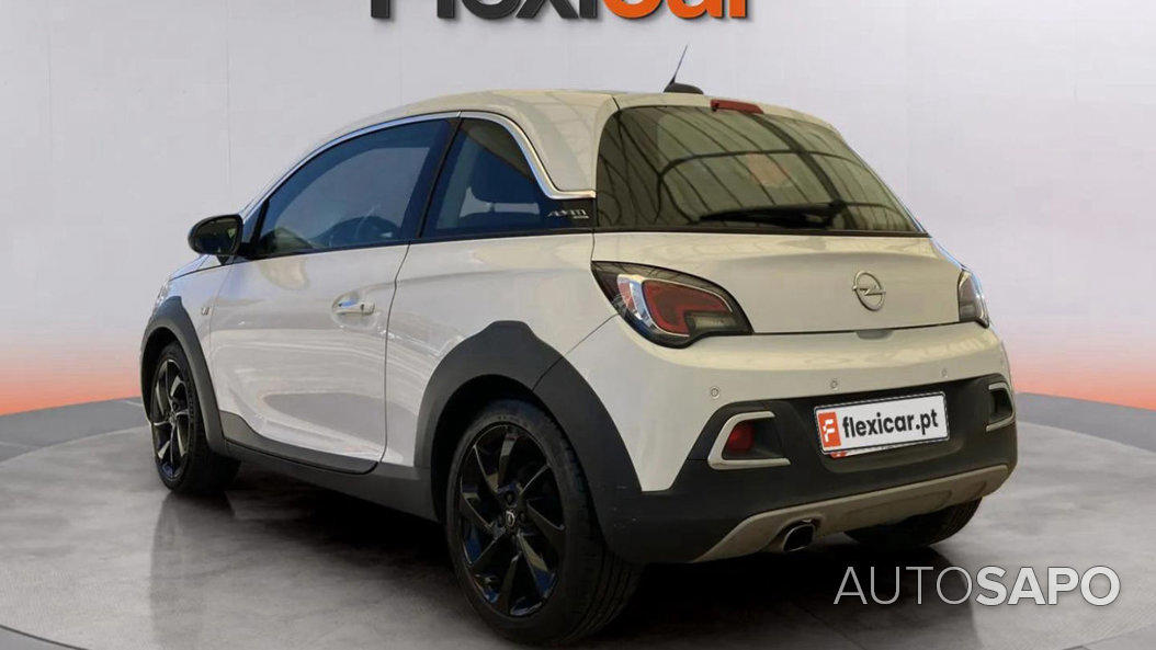 Opel Adam 1.0 T Rocks de 2017