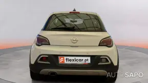 Opel Adam 1.0 T Rocks de 2017