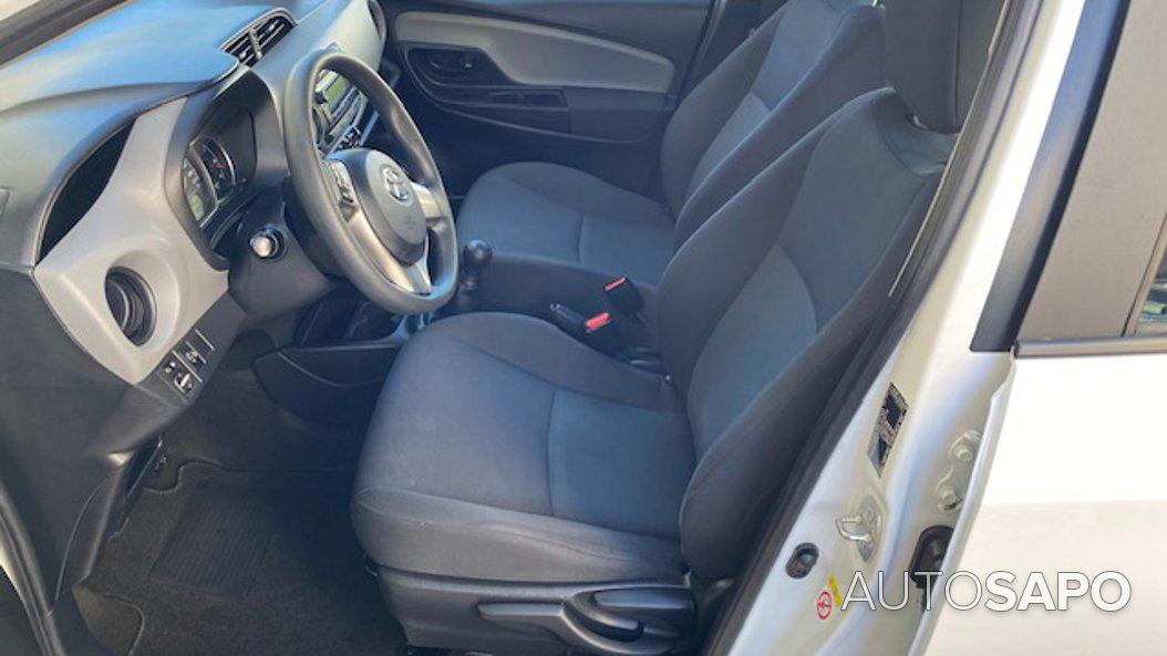 Toyota Yaris 1.0 VVT-i Comfort+Pack Style de 2016