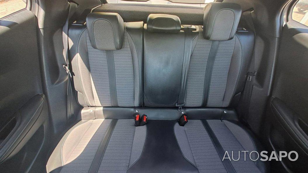 Peugeot 2008 1.2 PureTech Allure EAT8 de 2021