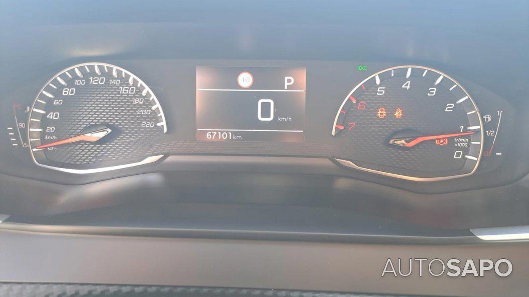 Peugeot 2008 1.2 PureTech Allure EAT8 de 2021