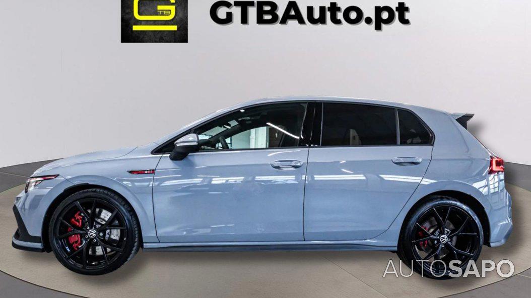 Volkswagen Golf de 2024