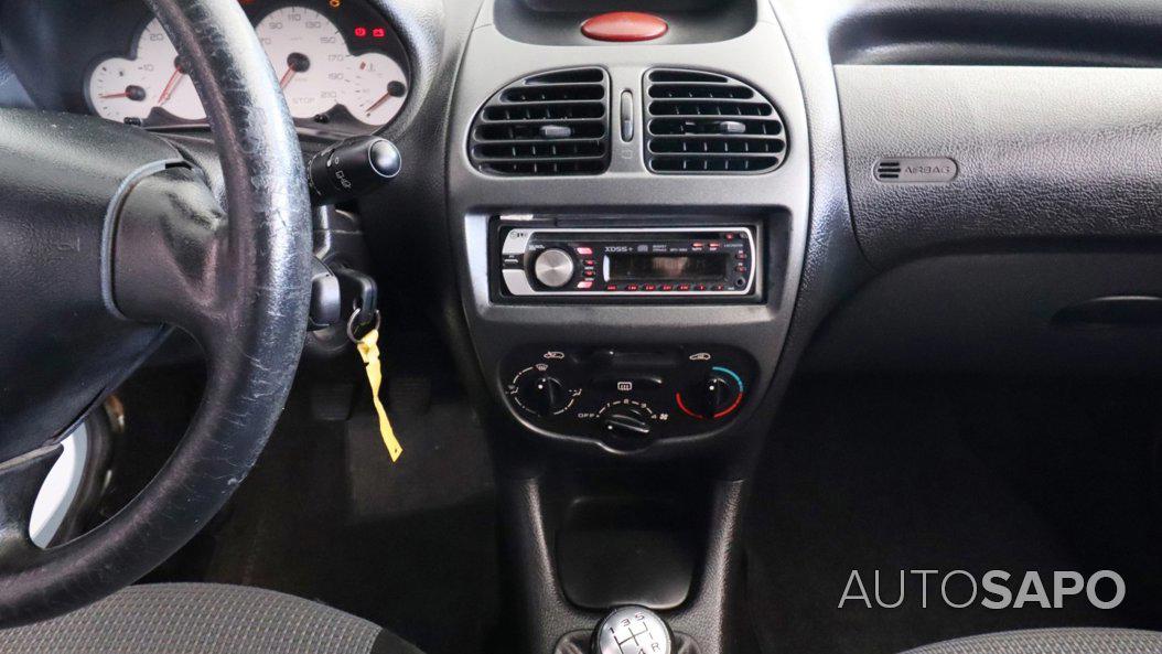 Peugeot 206 1.4 HDi ColorLine de 2003