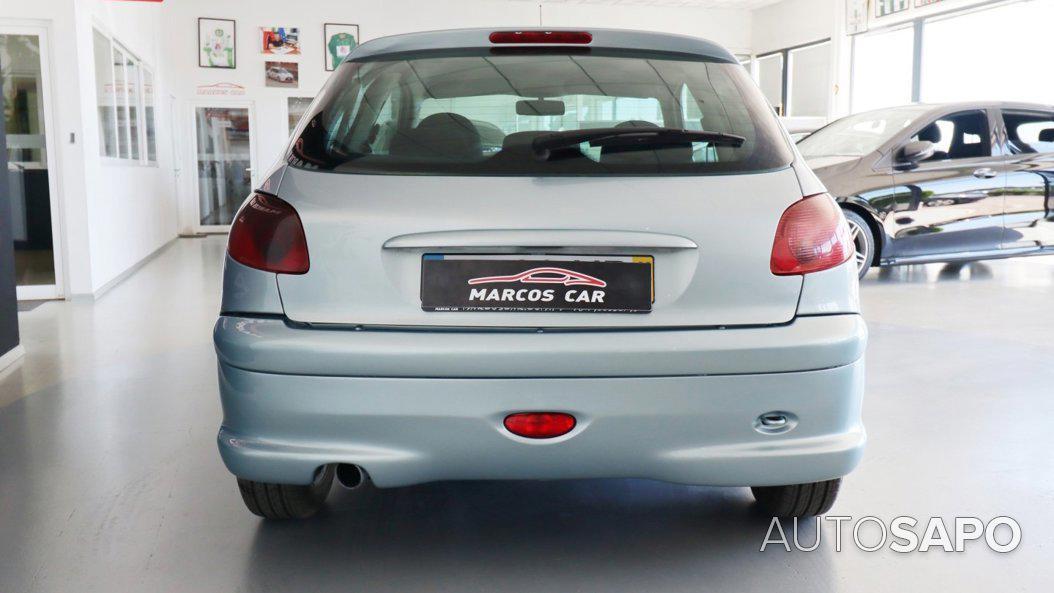 Peugeot 206 1.4 HDi ColorLine de 2003