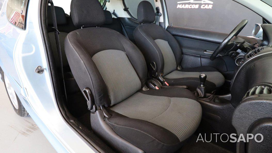 Peugeot 206 1.4 HDi ColorLine de 2003