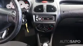 Peugeot 206 1.4 HDi ColorLine de 2003
