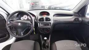 Peugeot 206 1.4 HDi ColorLine de 2003